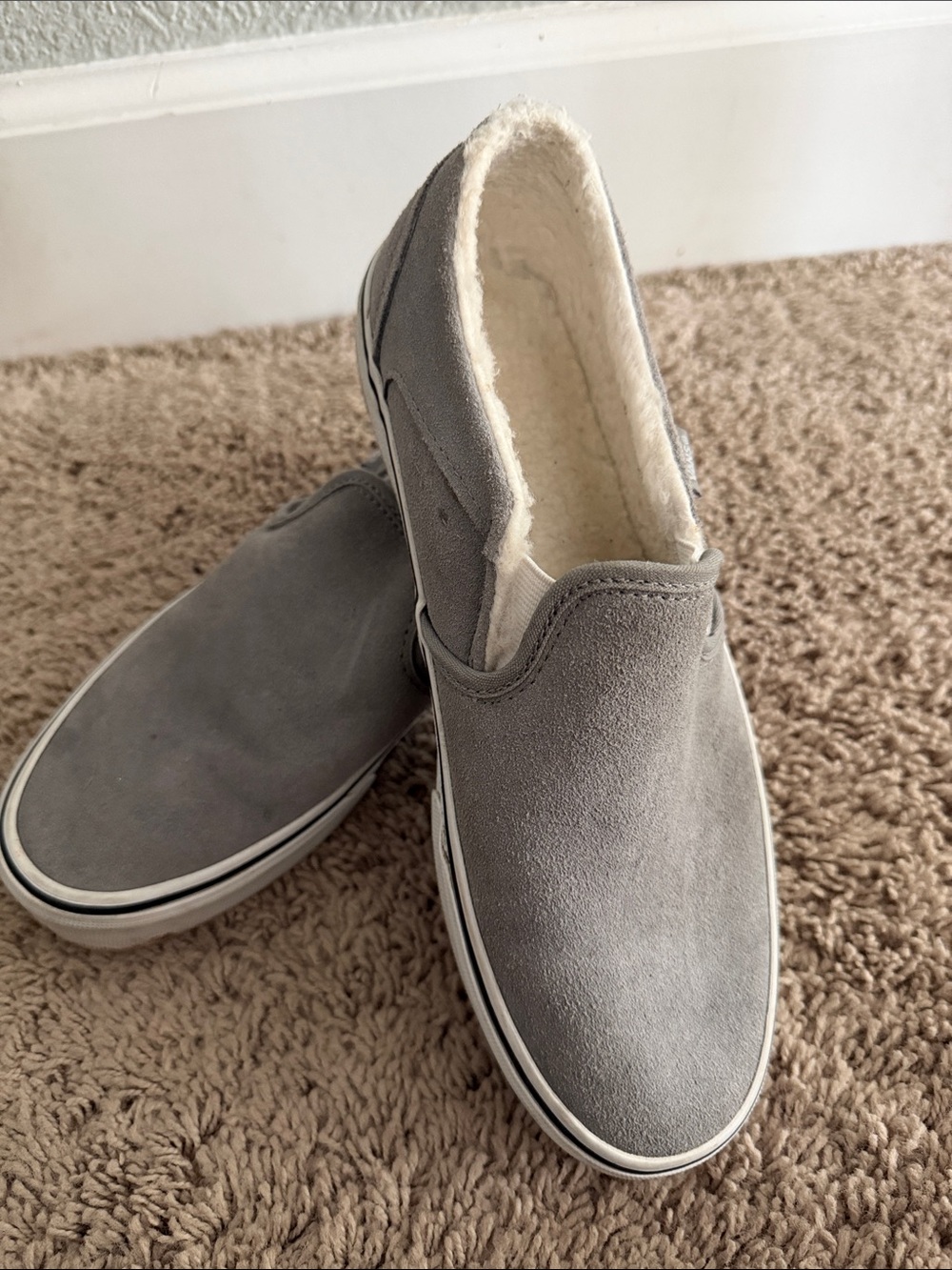 Vans Women's Gray Slip-On Suede Sneakers with Shearling Lining